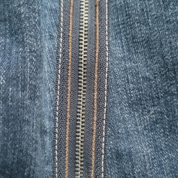 Elie Tahari Women's Denim Jacket - Picture 4 of 16